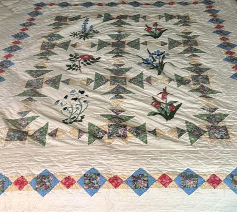 Assorted Luxury Bedding - image 5 of 6
