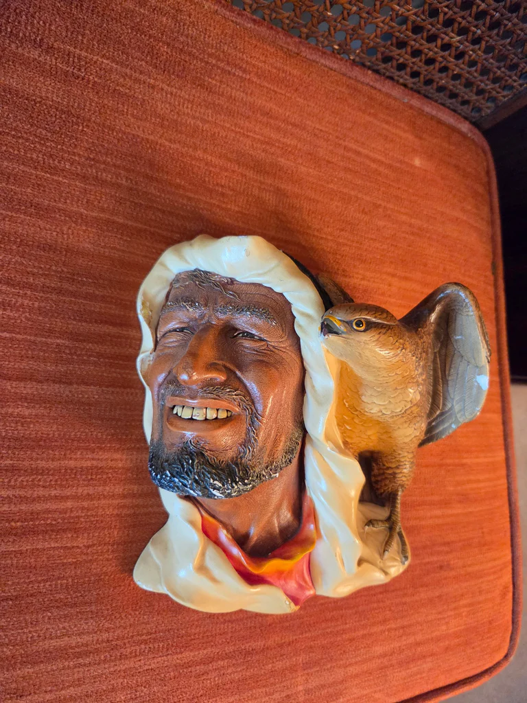 Vintage Bossons "Dessert Hawks" Chalkware - image 4 of 6