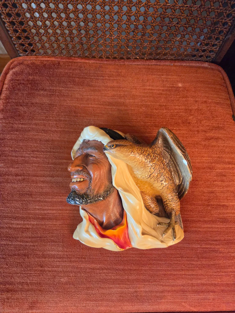 Vintage Bossons "Dessert Hawks" Chalkware - image 3 of 6
