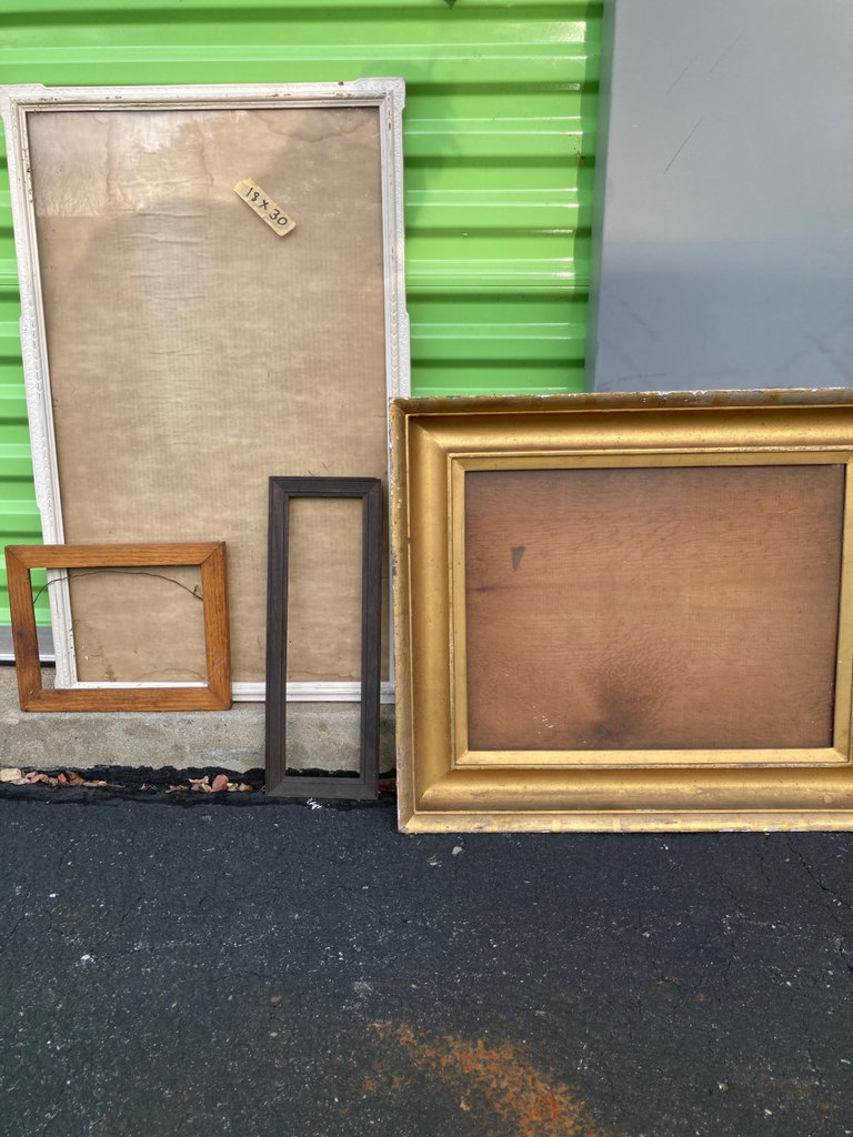 Assorted picture frames - image 1 of 13