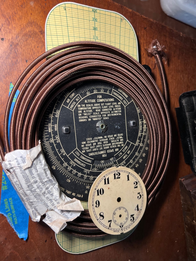 Vintage clocks and navigation instruments - image 4 of 9
