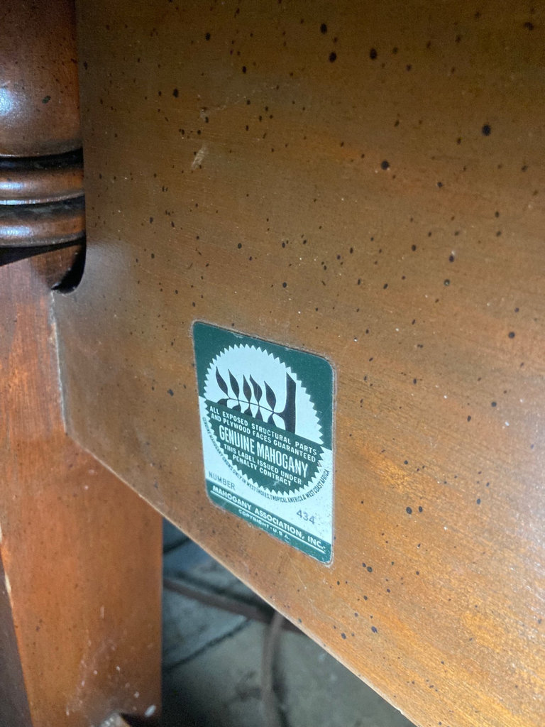 Antique mahogany bed frame with twisted posts - image 4 of 9