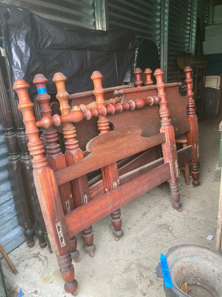 Set of twin, Antique wooden bed frames with turned posts and rails - image 3 of 9