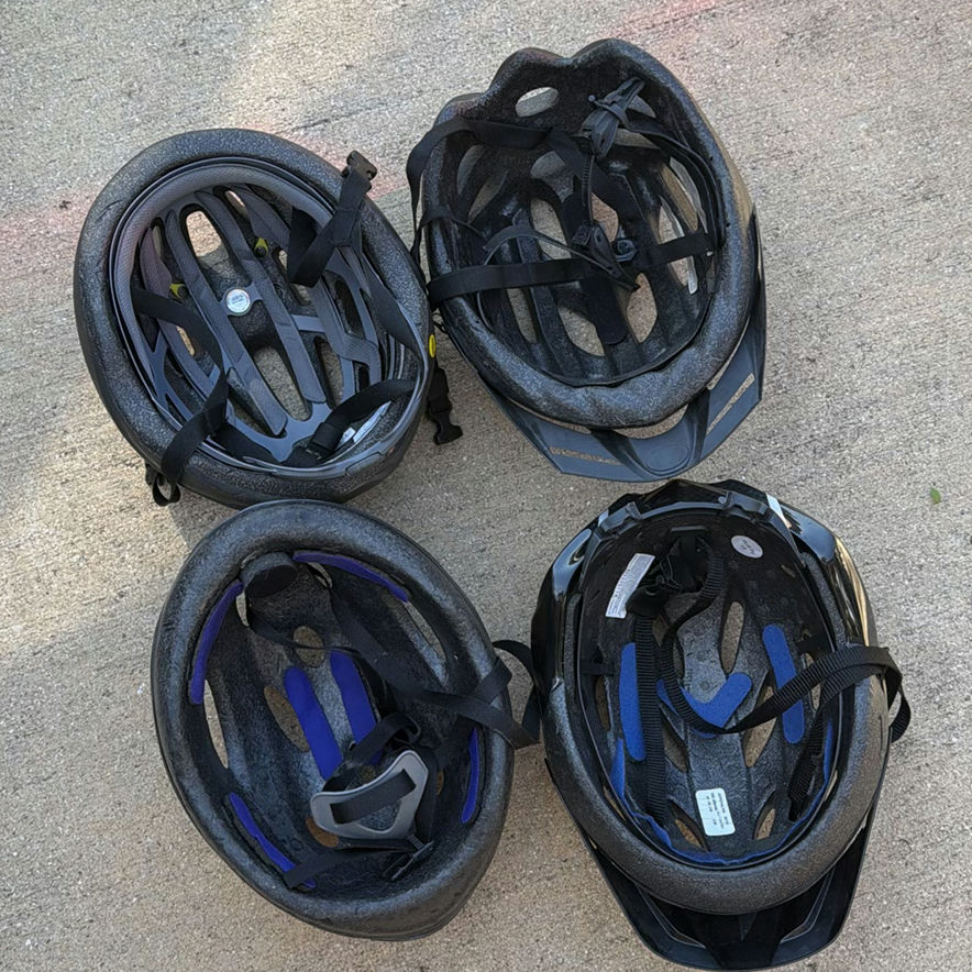 Assorted bicycle helmets - image 3 of 5