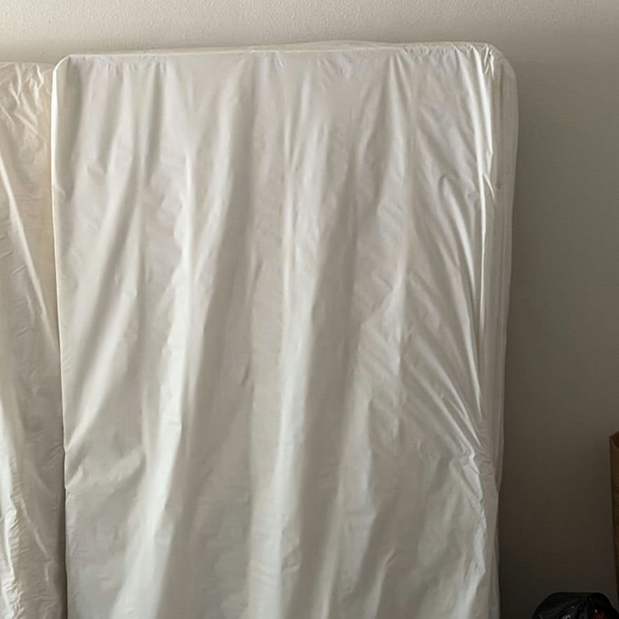 Twin boxspring and Mattresse with Bed Frame Rails - image 3 of 5