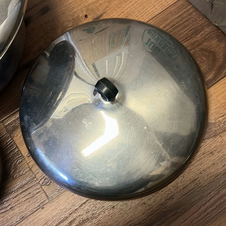 Stainless steel cookware set with glass baking dish - image 3 of 6