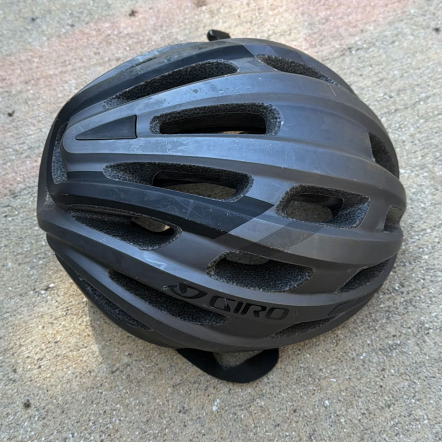 Assorted bicycle helmets - image 5 of 5
