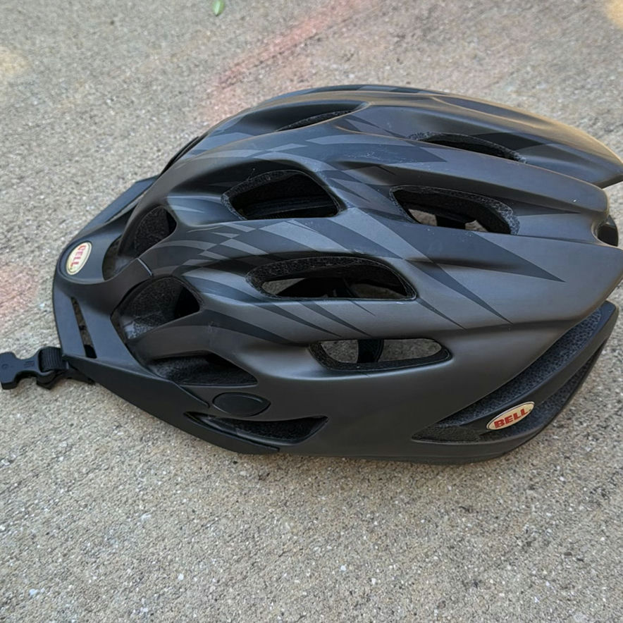 Assorted bicycle helmets - image 4 of 5