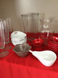 Assorted glassware and dishware - thumbnail 3 of 5