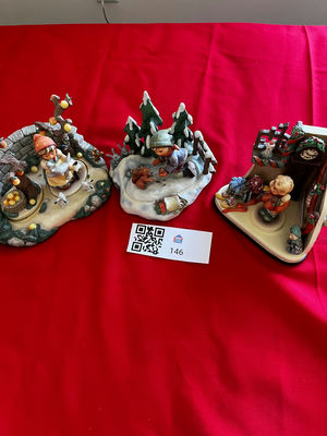 Christmas-themed porcelain figurine diorama set Göbel - Image 1 of 5