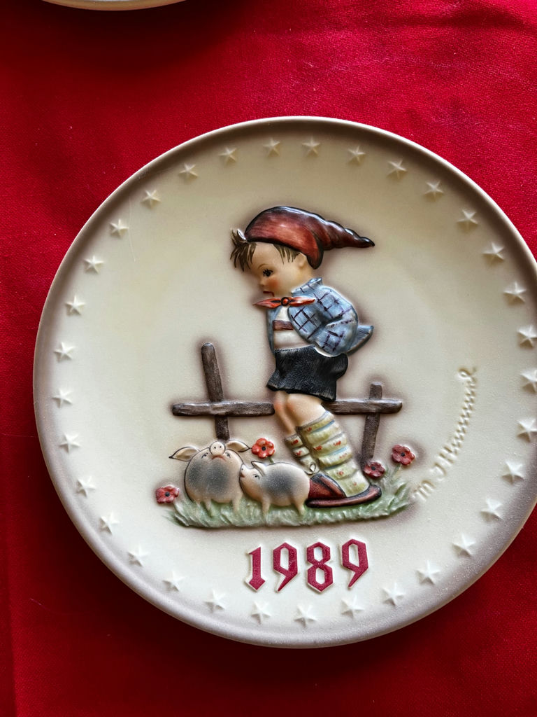 Hummel Annual Plates (1988–1991) - image 4 of 9