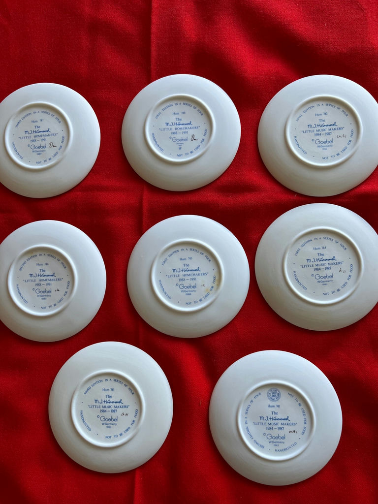 Eight Goebel The Little Homemakers Ceramic Plates - image 2 of 3