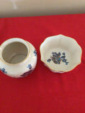 Blue-and-white porcelain vase and scalloped bowl set - thumbnail 2 of 4