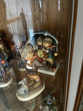 Decorative Hummel ceramic figurine collection - thumbnail 2 of 5