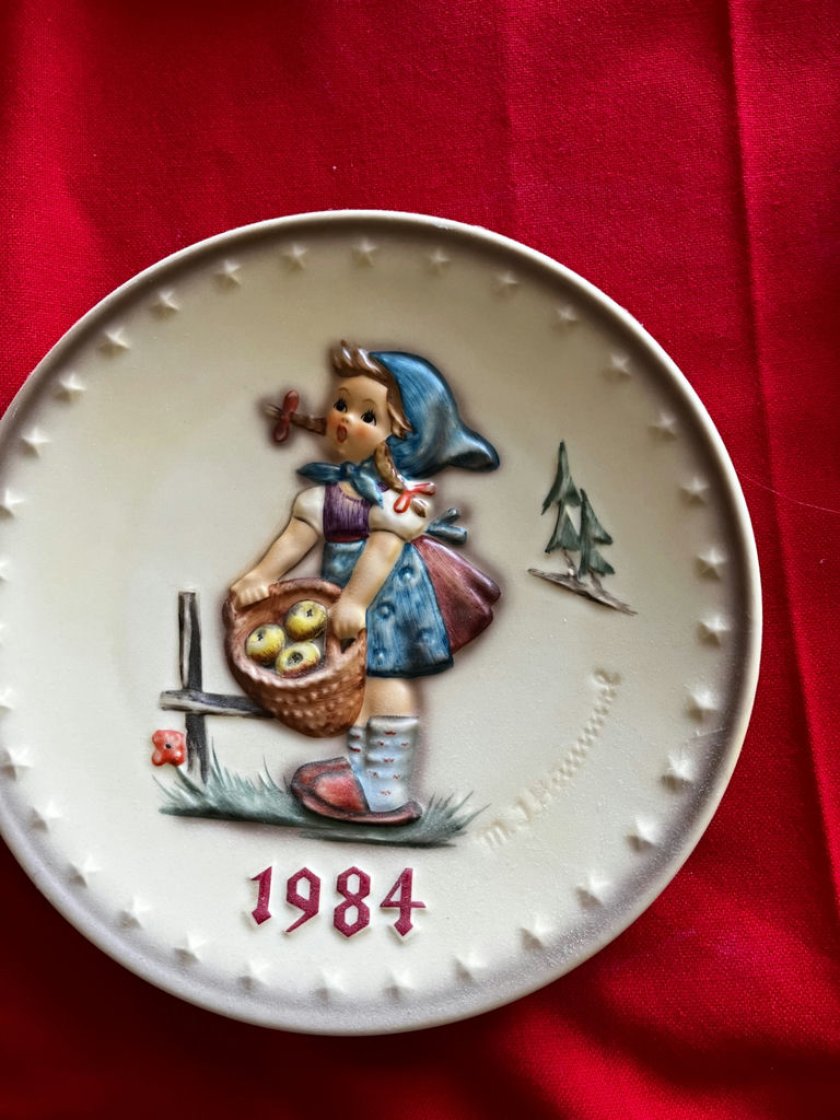 Hummel Goebel Annual Plates (1981–1987) - image 3 of 10