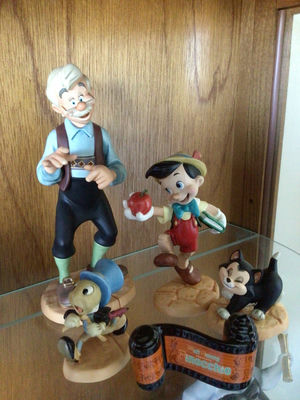 Disney Pinocchio characters figurines collection - Image 1 of 4