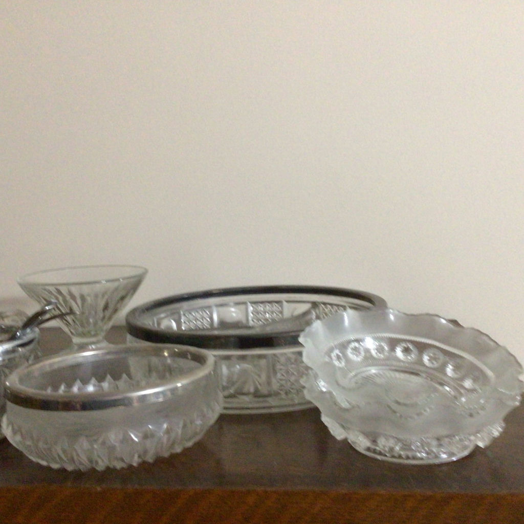 RrAssorted Clear Glass Serving Bowls and Dishes - image 3 of 5