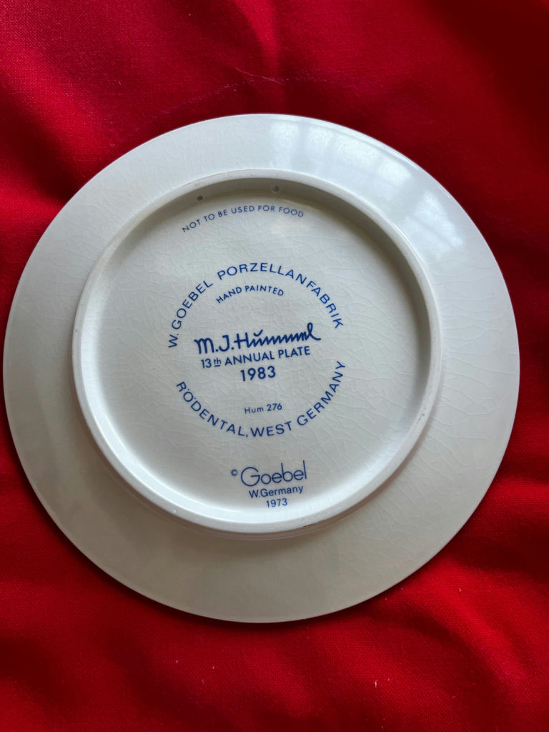Goebel Hummel Annual Plates (1980–1983) - image 9 of 9