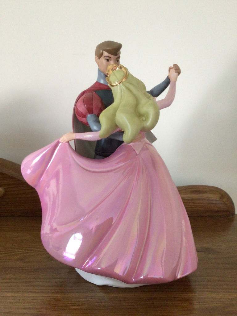Disney Princess Aurora and Prince Phillip Figurine with Certificate - image 3 of 6