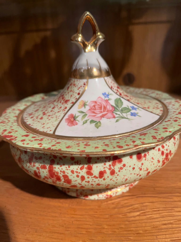 Decorative ceramic lidded dish and pitcher - image 3 of 6