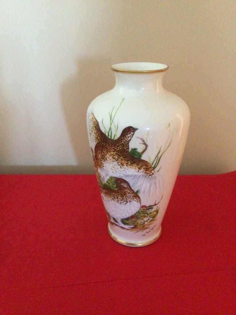 Porcelain vase with partridge birds - image 1 of 3