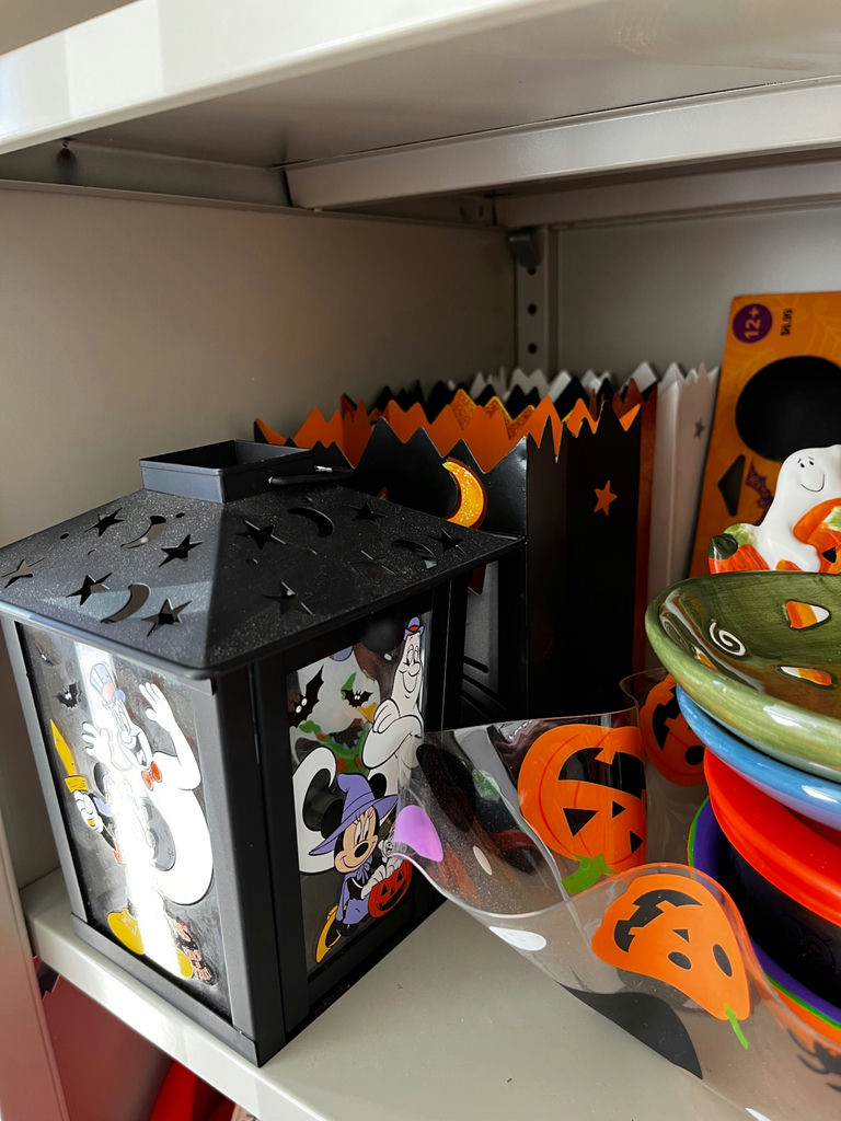 Halloween lanterns and stackable Halloween dinnerware - image 4 of 4