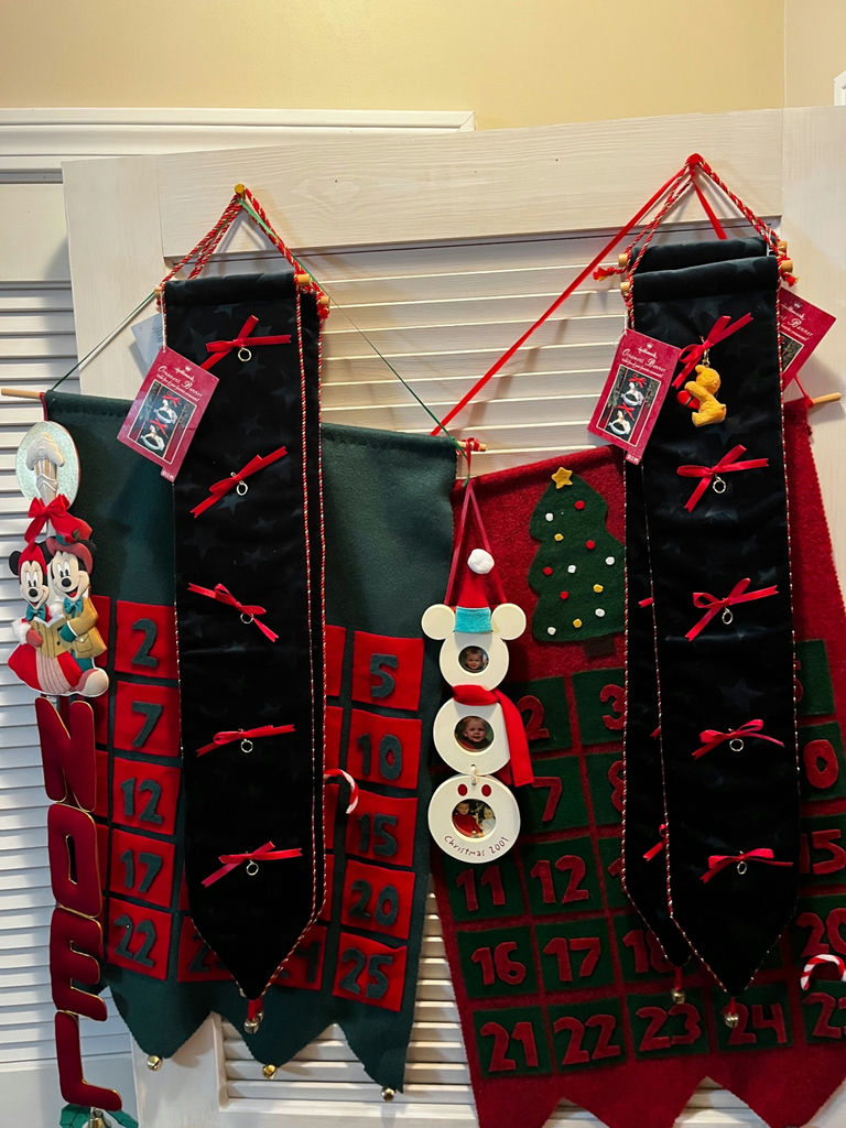 Christmas Advent Calendars & Fabric Wall Hangings - image 1 of 1