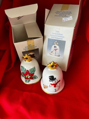 Two ceramic Christmas bell ornaments with vintage boxes - Image 1 of 1