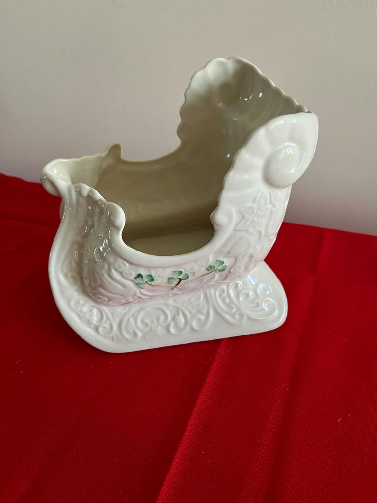 White Belleek ceramic sleigh-shaped decorative holder - image 1 of 3