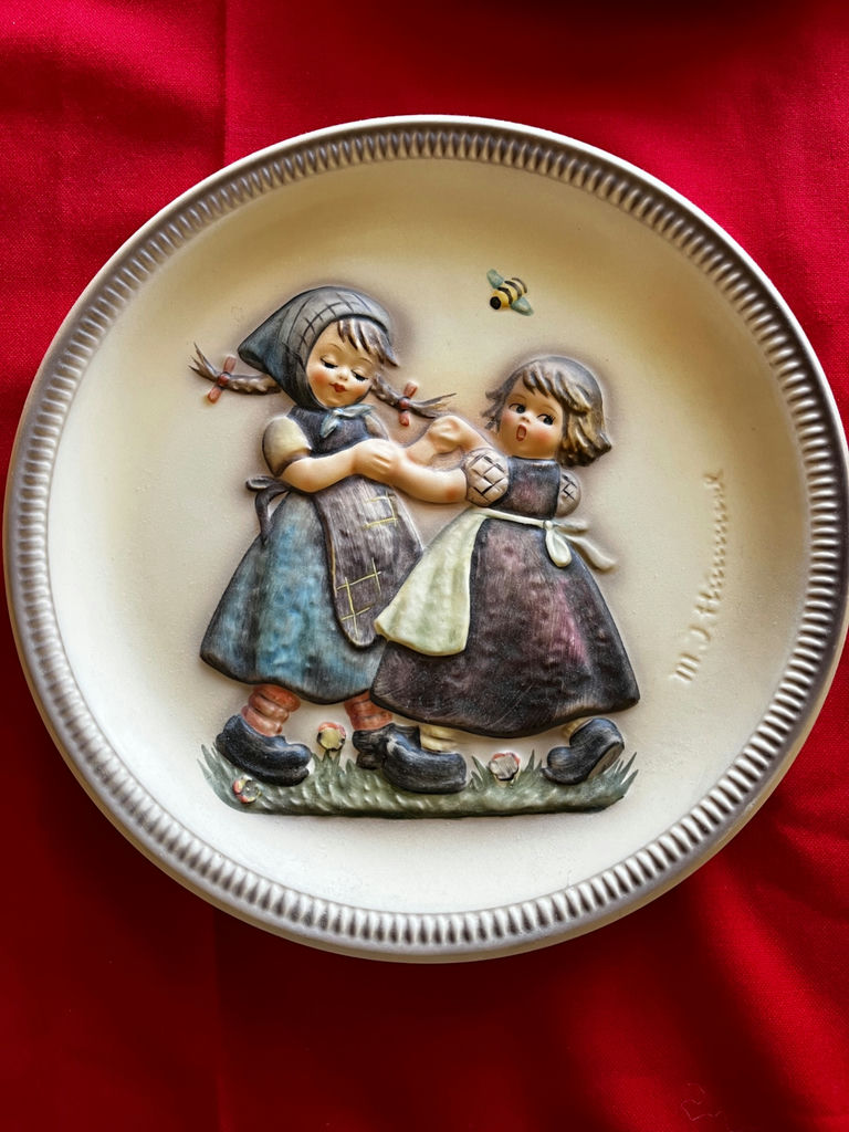 Three Goebel Hummel Anniversary Plates - image 4 of 7