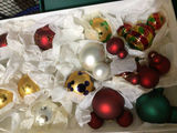 Box of assorted Christmas ornaments - thumbnail 2 of 3