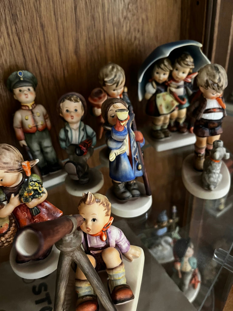 Decorative Hummel ceramic figurine collection - image 3 of 5
