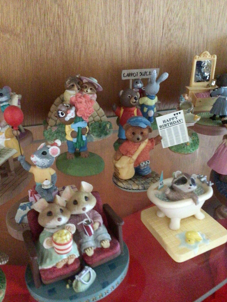 Tender Touches animal figurine collection - image 3 of 7