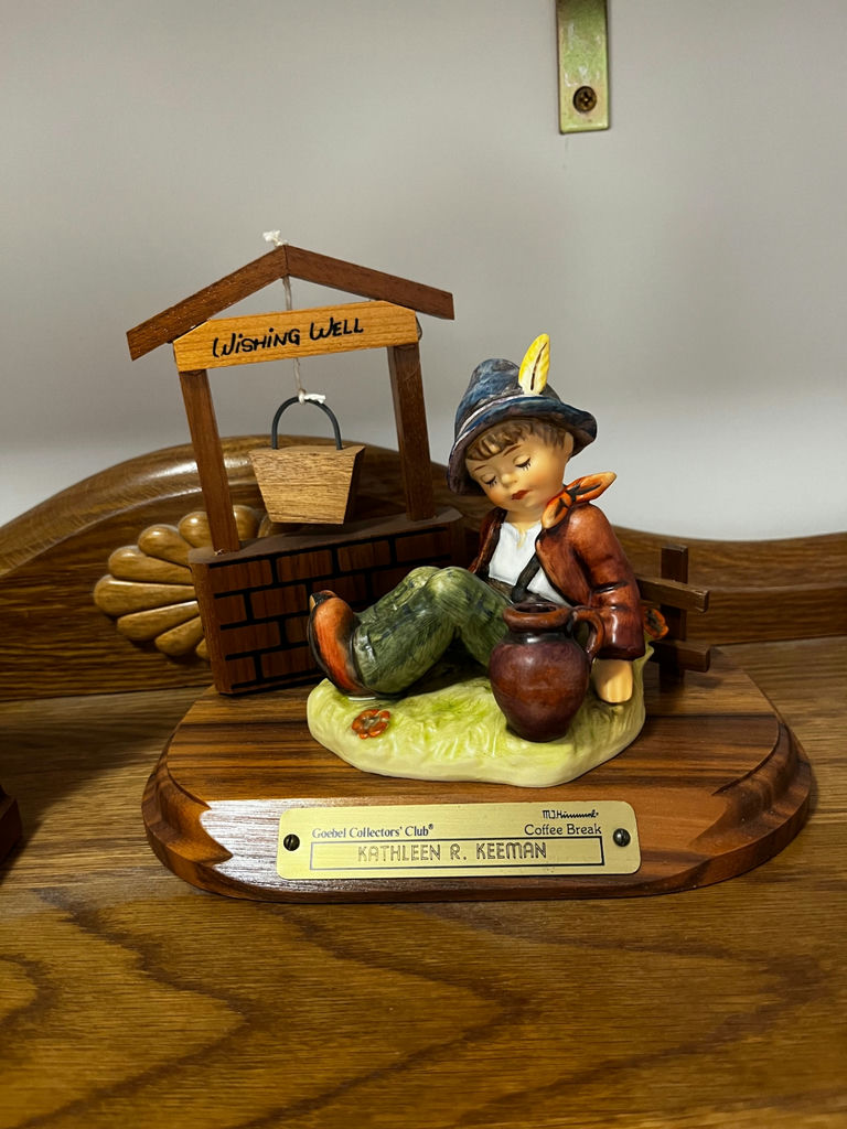 Kathleen R. Keeman Goebel Collectors' Club figurine collection - image 7 of 7