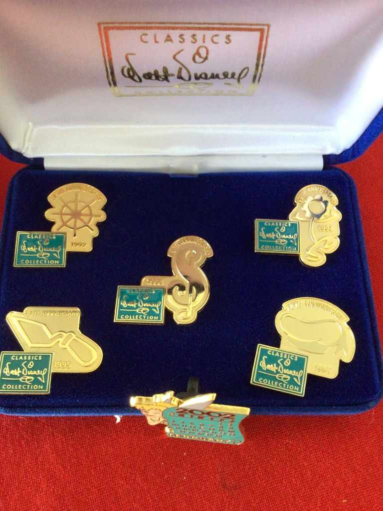 Disney Mugs and Classics Walt Disney Collection Pins - image 3 of 3