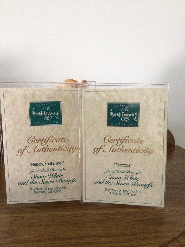 Snow White and the Seven Dwarfs collectible figurines with certificates - image 4 of 4