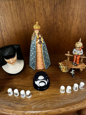 Goebel Hummel commemorative figurine with assorted collectibles - Image 1 of 6