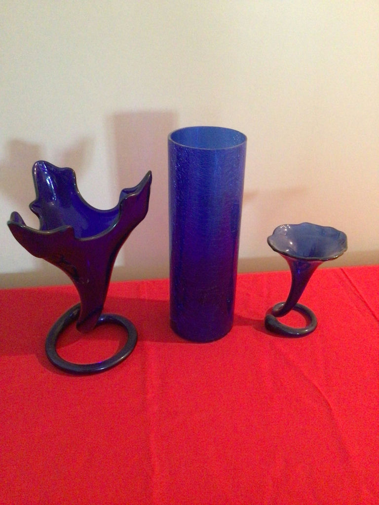 Blue cobalt glass vase and two decorative sculptures - image 2 of 3