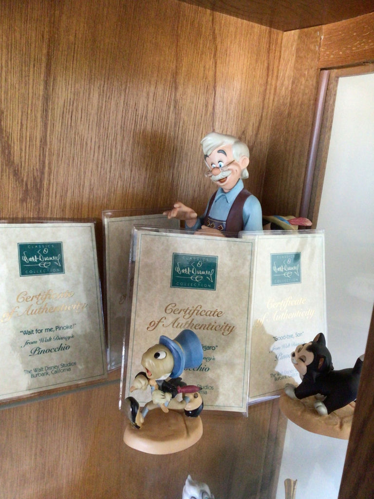 Disney Pinocchio characters figurines collection - image 4 of 4