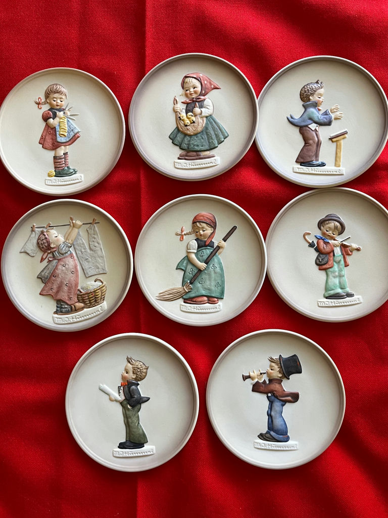 Eight Goebel The Little Homemakers Ceramic Plates - image 3 of 3