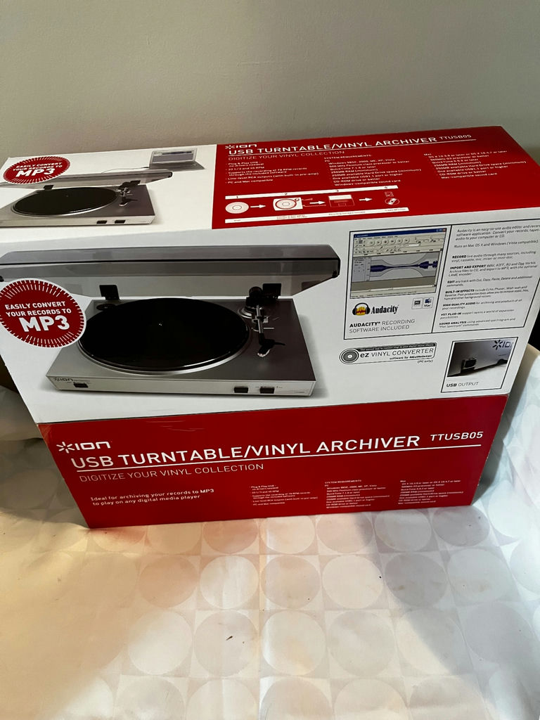 Ion USB Turntable/Vinyl Archiver (TTUSB05) - image 1 of 1