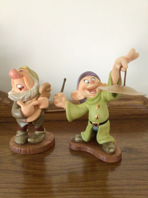 Disney Snow White and the Seven Dwarfs Figurines with Certificates - Image 1 of 4