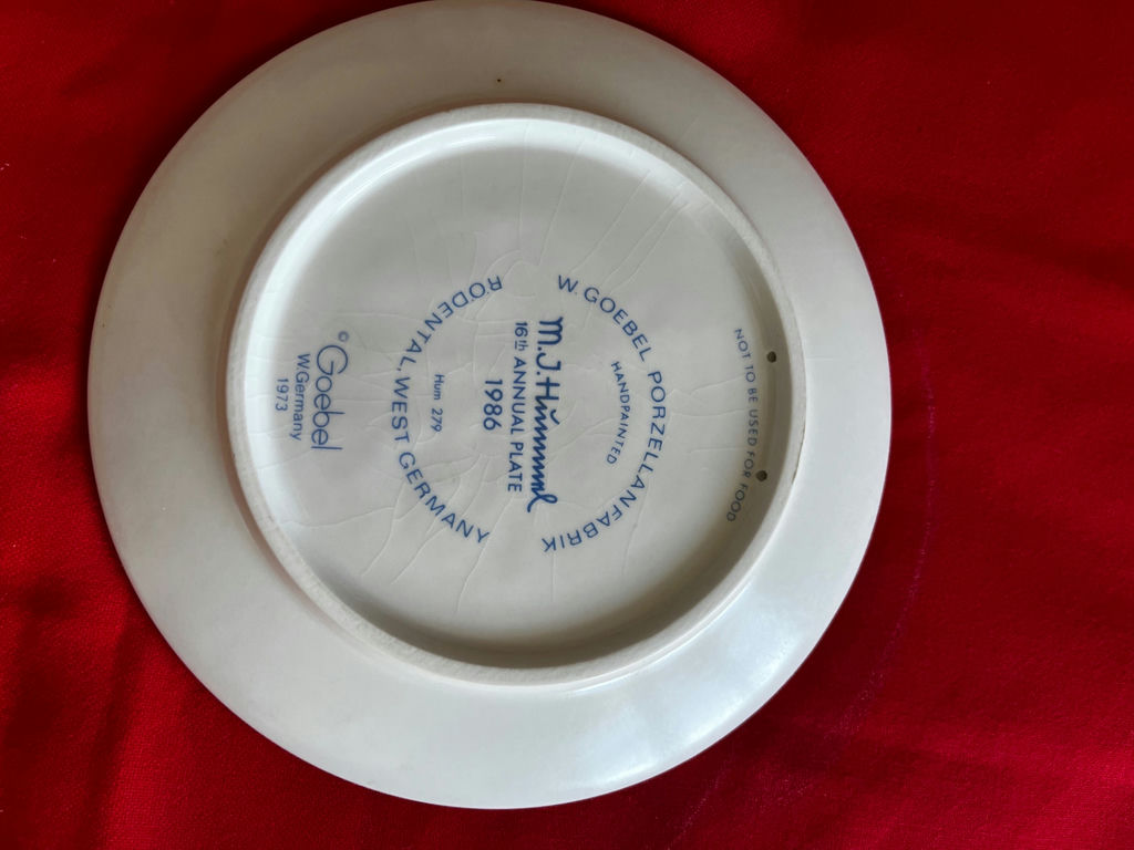 Hummel Goebel Annual Plates (1981–1987) - image 8 of 10