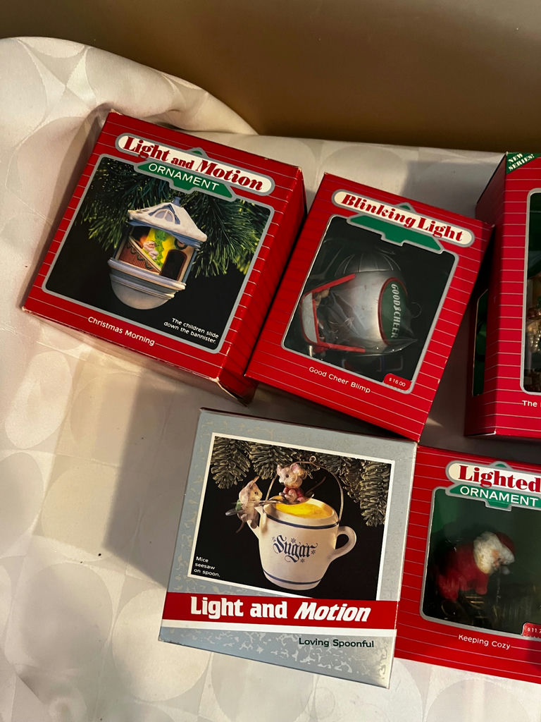 Boxed Lighted Christmas Ornaments - image 3 of 3