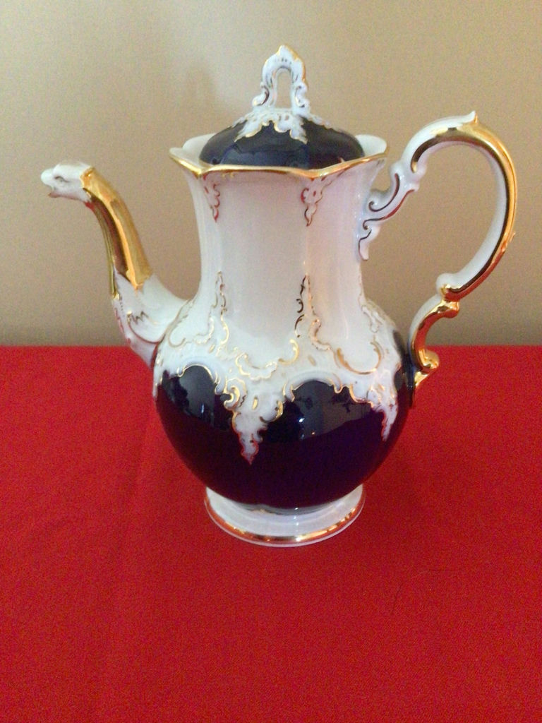Porcelain coffee pot  with lid in blue and white with gold trim - image 2 of 4