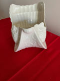 White Belleek ceramic sleigh-shaped decorative holder - thumbnail 2 of 3