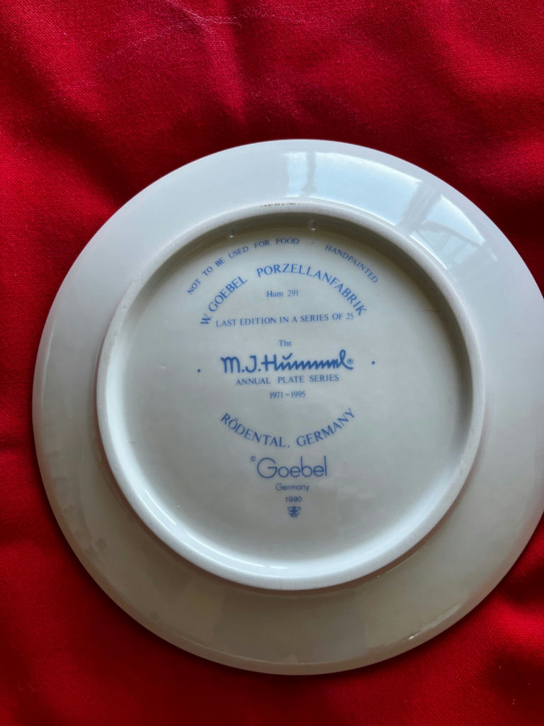 M.J. Hummel Annual Plate Series (1992–1995) – Four Goebel Porcelain Plates - image 9 of 9