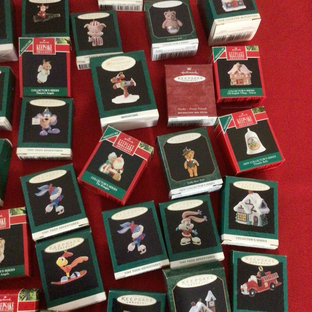 Keepsake Collector's Series Christmas Ornaments - image 6 of 6