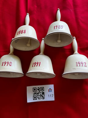 Five ceramic bells with year marks 1988–1992 - Image 1 of 3