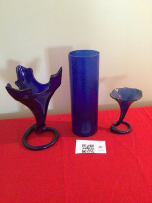 Blue cobalt glass vase and two decorative sculptures - Image 1 of 3